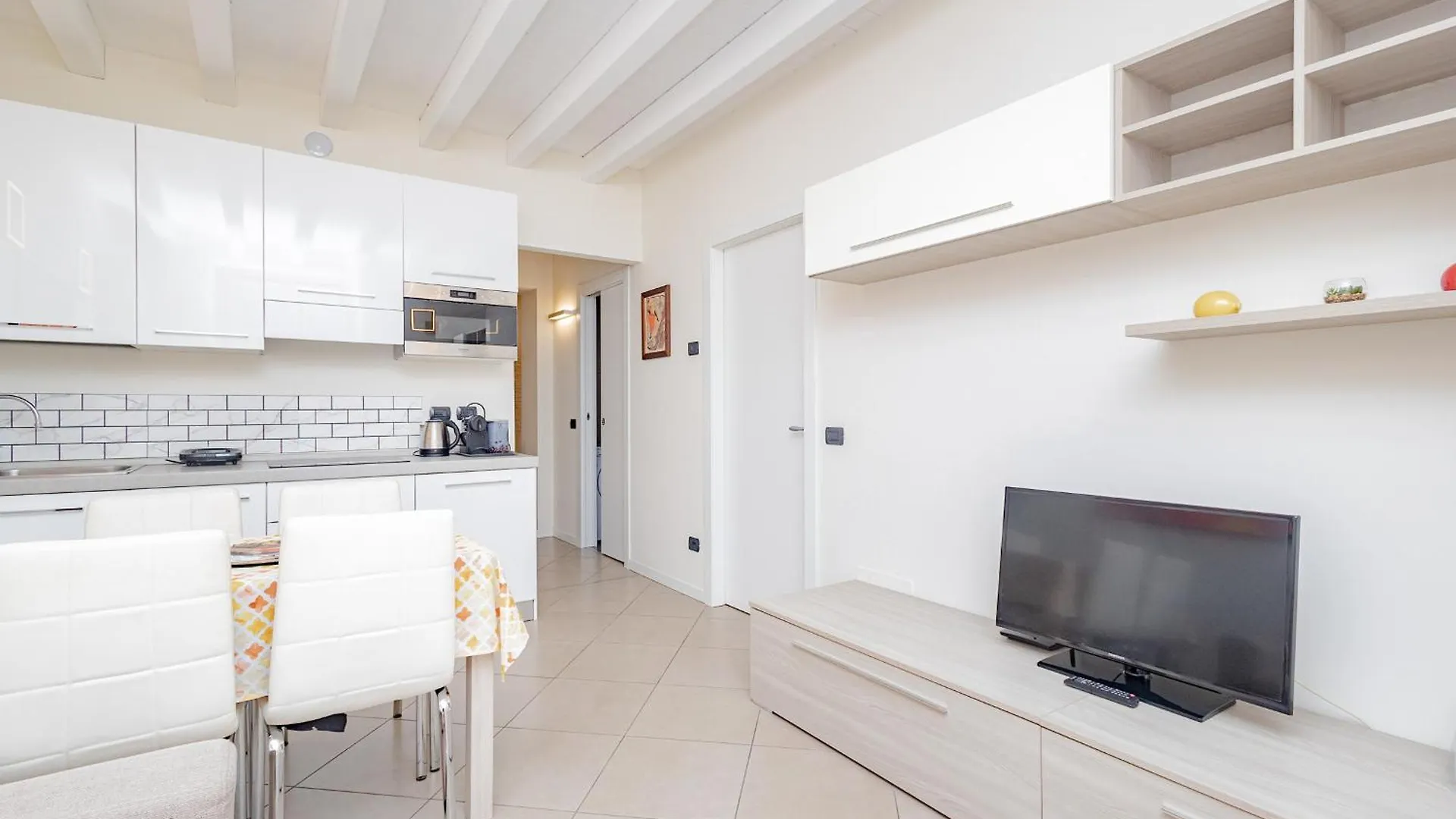 B1 Holiday Apartment Bergamo Italy